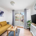 Cozy & Comfy Woodgreen Station Apartment 2Br 2Mins To Metro 20Mins To Central London