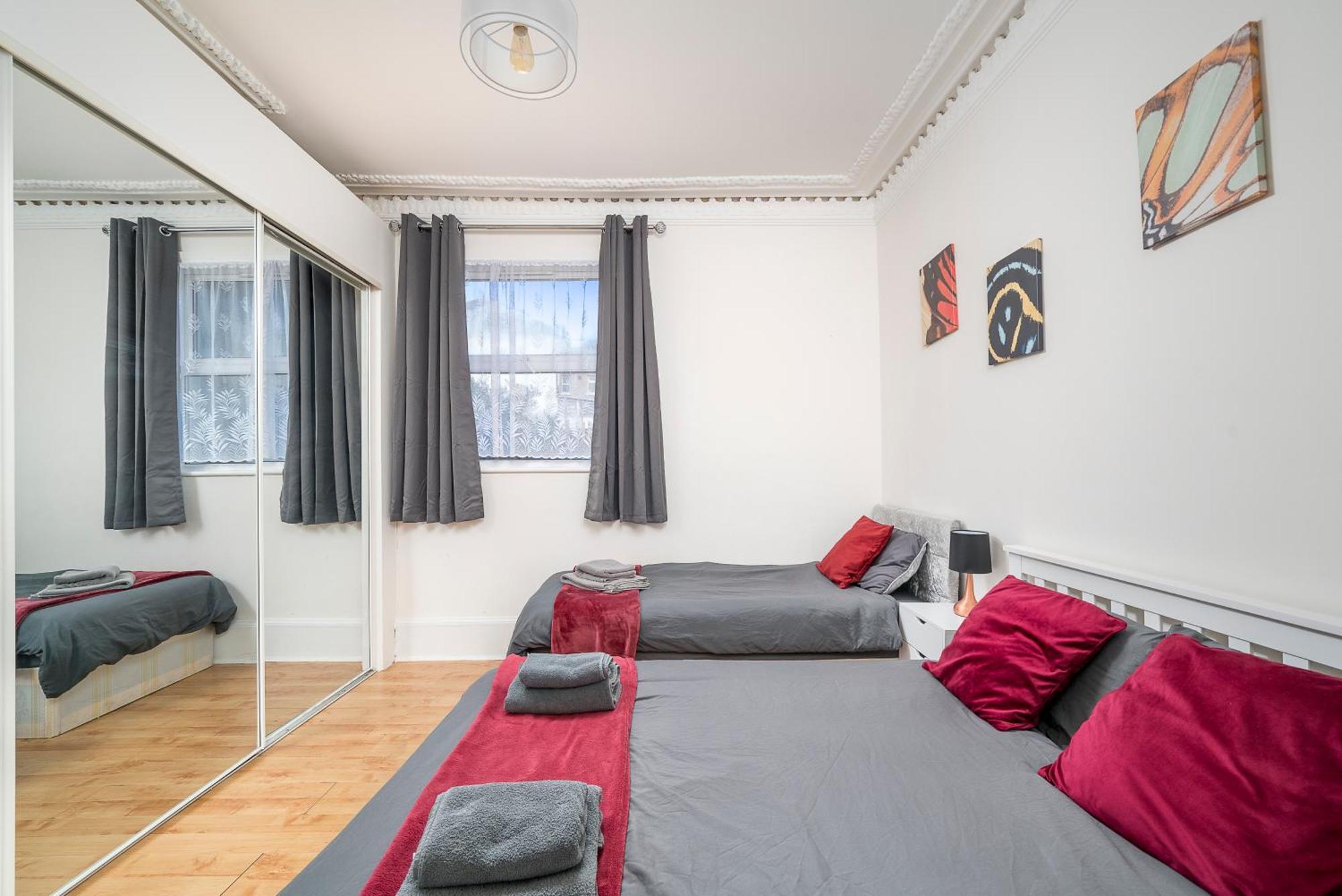 Cozy & Comfy Woodgreen Station 2br 2mins To Metro 20mins To Apartment London