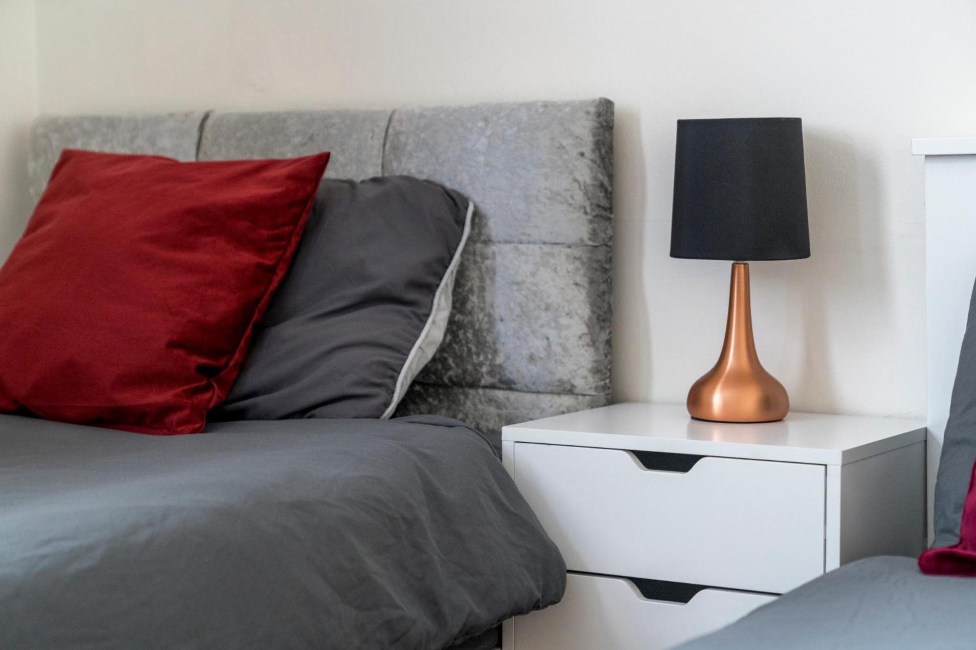 Cozy & Comfy Woodgreen Station 2br 2mins To Metro 20mins To Apartment London